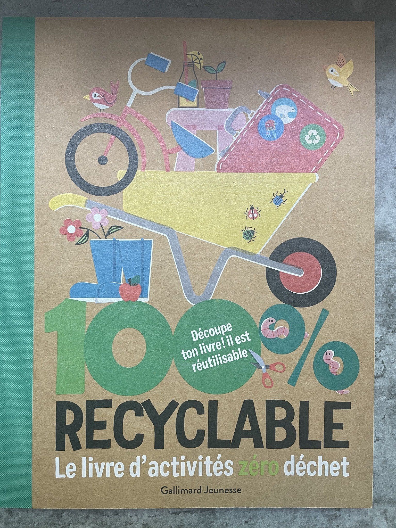 Le livre d’activités zéro déchet 100% recyclable