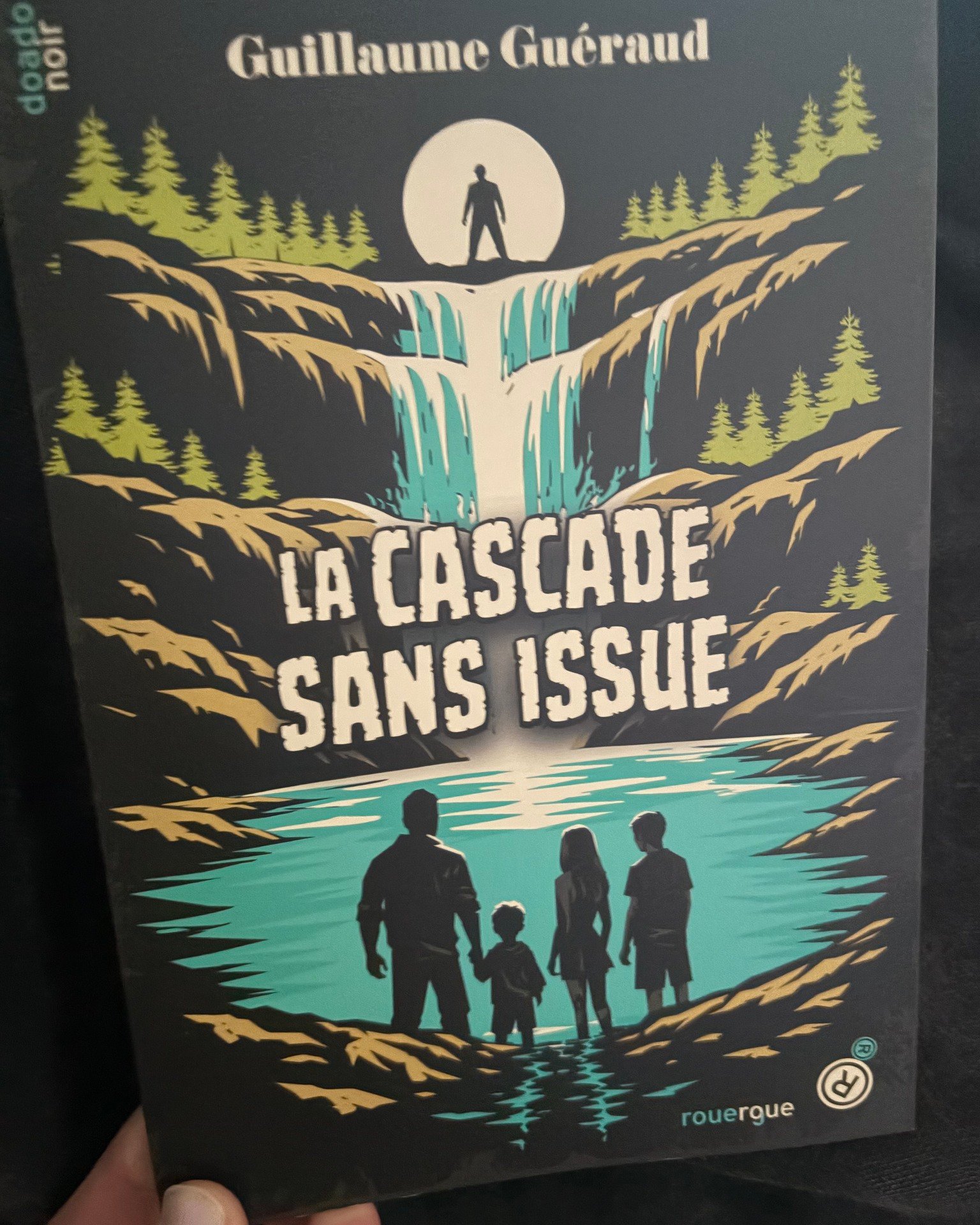 La cascade sans issue