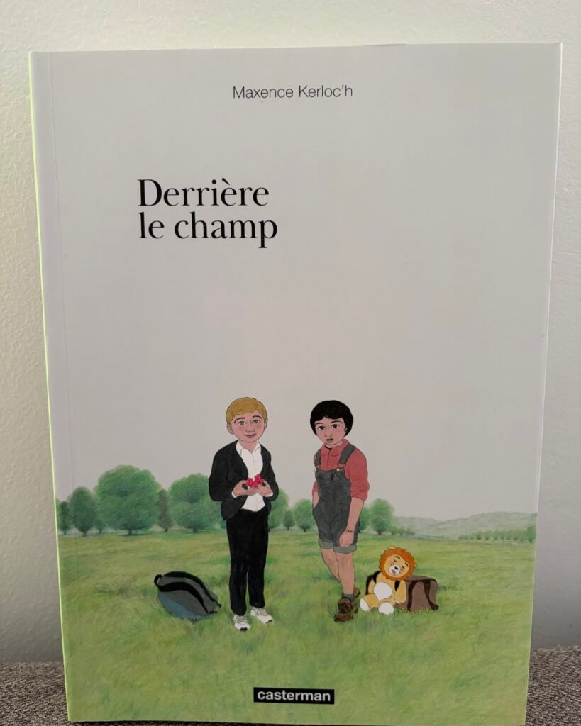 Derrière le champ