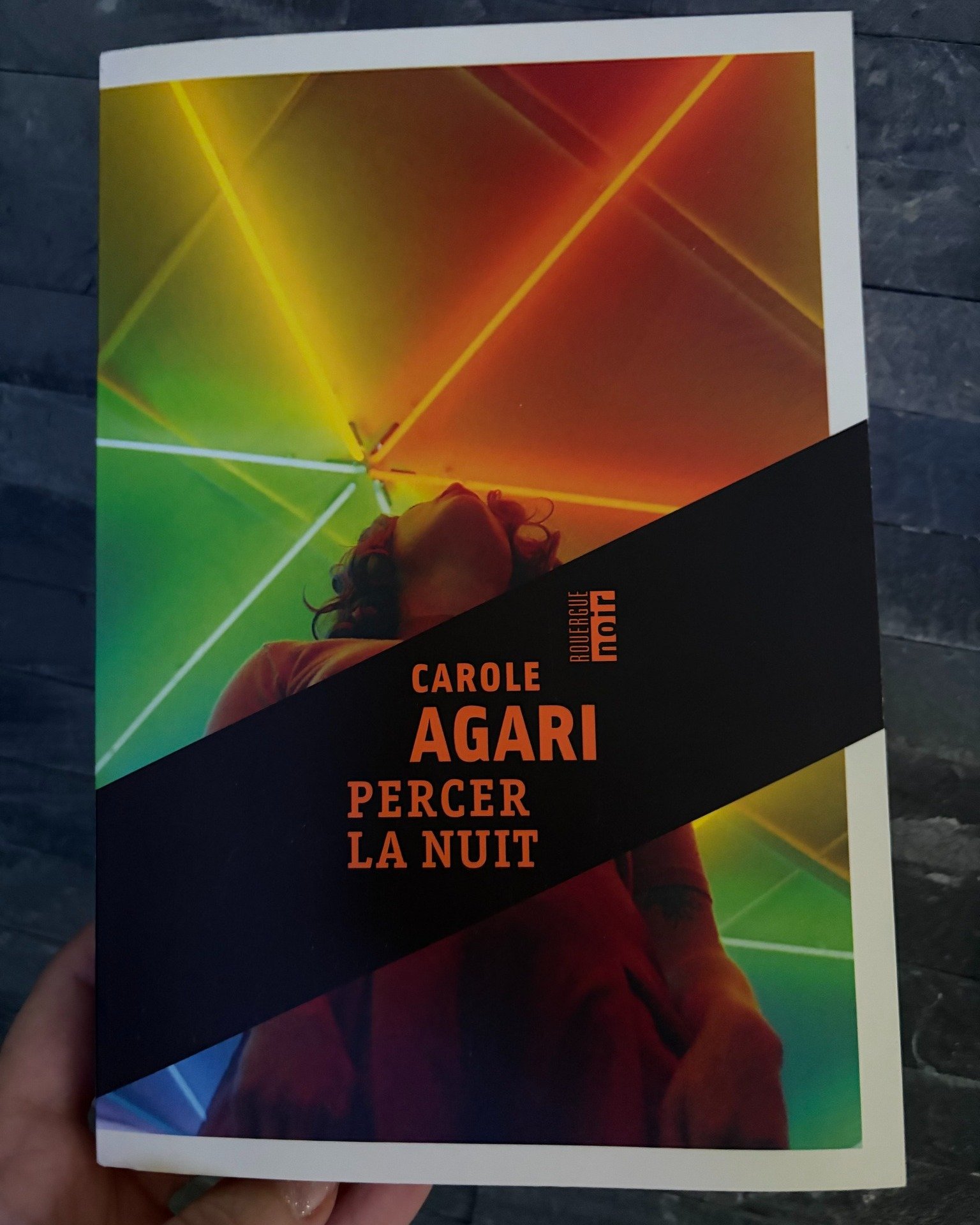 Percer la nuit ✉️